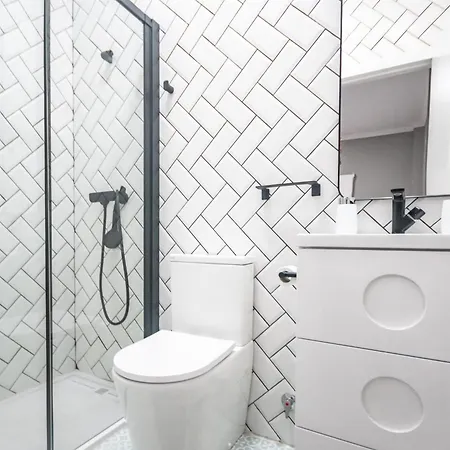 Gran 6 Center アパート *