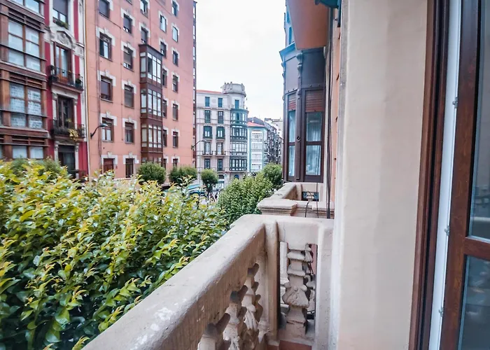 Gran 6 Center * בילבאו